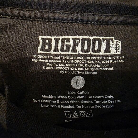 Bigfoot The Original Monster  Truck Men's Large Short‎ Sleeve T-Shirt - Picture 3 of 6